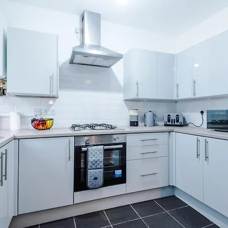 Pristine 3-Bed Home In Anfield By 53 Degrees Property, Ideal For Big Groups & Business, Free Parking! Liverpool Exterior photo