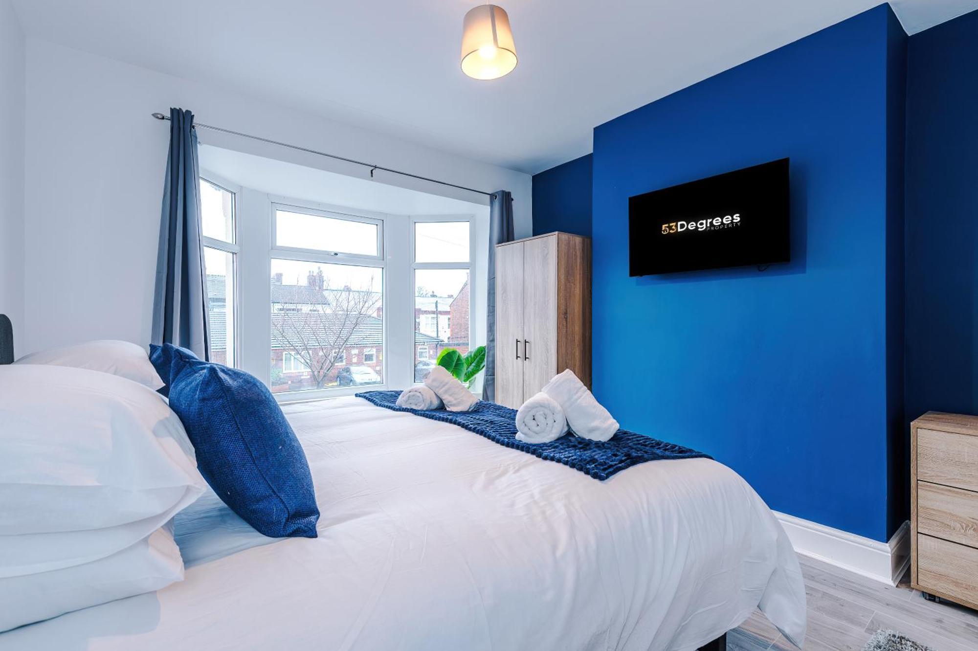 Holiday home Pristine 3-bed In Anfield By 53 Degrees Property, Ideal For Big Groups & Business, Free Parking! Liverpool